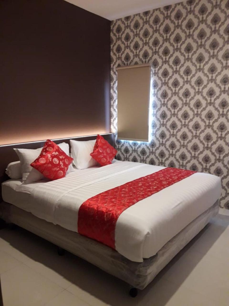 Fortune Front One Hotel Kendari Exteriér fotografie