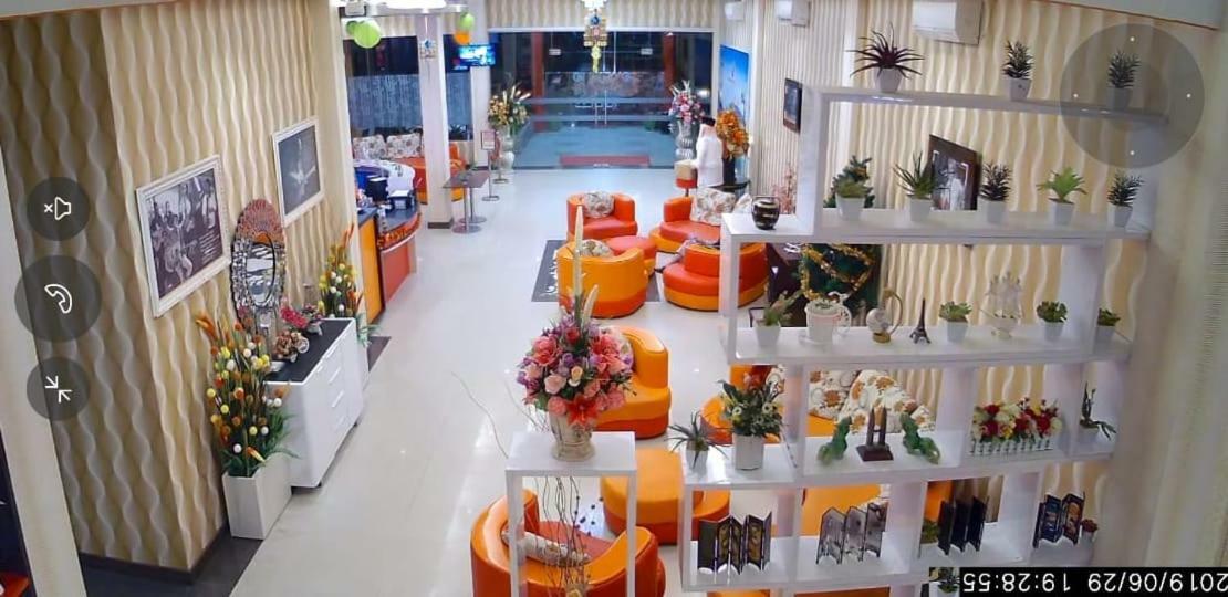 Fortune Front One Hotel Kendari Exteriér fotografie