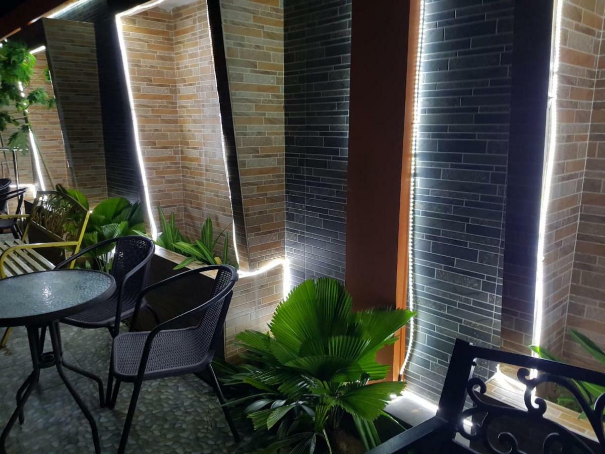 Fortune Front One Hotel Kendari Exteriér fotografie