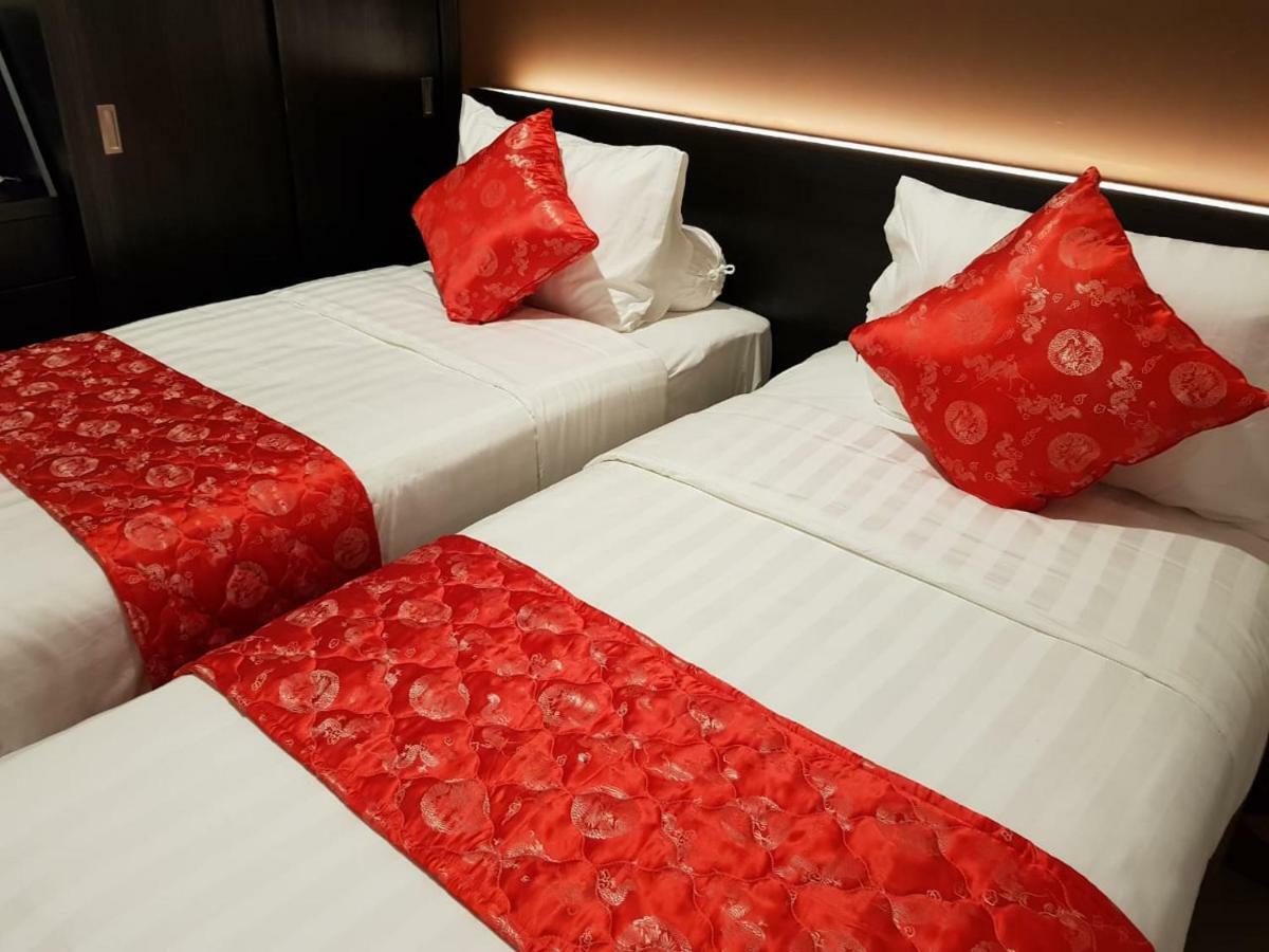 Fortune Front One Hotel Kendari Exteriér fotografie