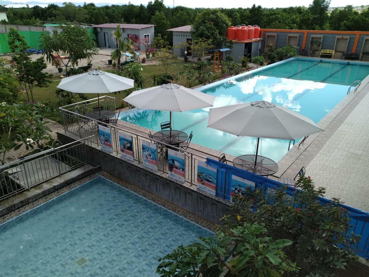 Fortune Front One Hotel Kendari Exteriér fotografie